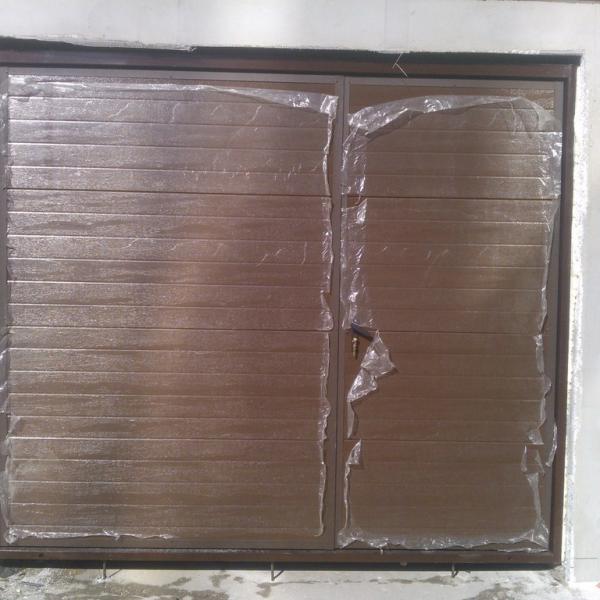 Brama uchylne z panela z pianą poliuretanową 4