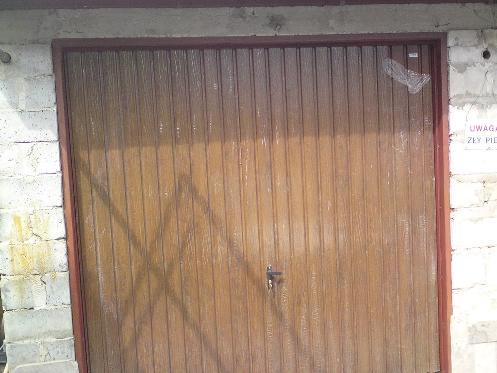 Brama uchylna stalowa 1